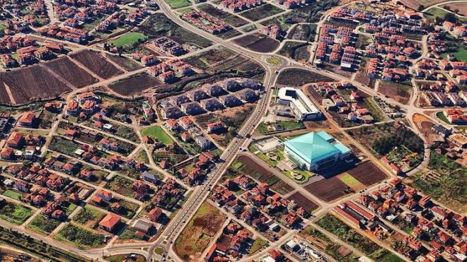 <p>le: Saryer </p>  <p>Ortalama Metrekare Sat Fiyat (TL/m2): 10.829</p>  <p>  Ortalama Sat Fiyat (TL): 1.751.848</p>  <p>  Geri Dn Sresi (Yl): 32</p>  <p>  1 Yllk Fiyat Deiimi (%): 17,57</p>