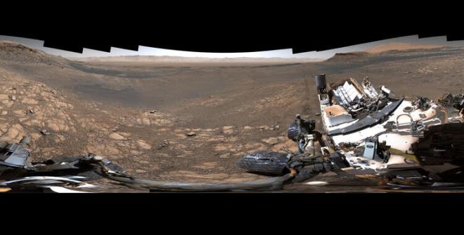 Curiosity, 2012'de Mars'n Gale Krateri'ne inmiti. Gezginci robot, keif faaliyeti sresince Kzl Gezegen'in gemite mikrobiyolojik canl yaamna ev sahiplii yapm olabileceine dair ok sayda kant toplad.