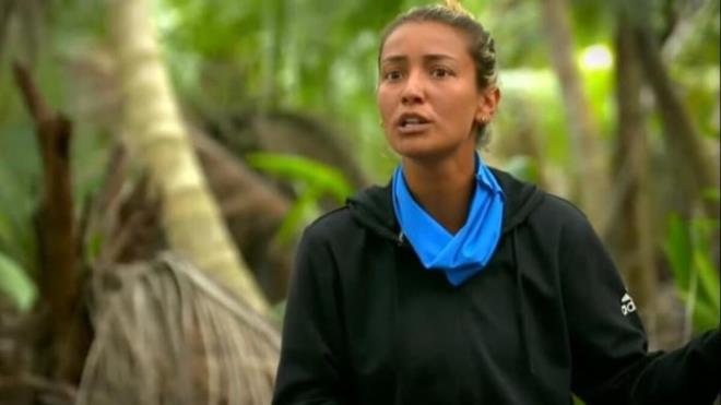 Omzumda oluan sakatlktan dolay tedavilerim uzun srd ve voleybola ara vermek zorunda kaldm bu srada Ankara Gazi niversitesi Besyo blmnde eitimime devam ettim. niversite de 4 yl yzdm ve 3. kademe yzme antrenr olarak mezun oldum. niversite eitimim 7 yl srd. stanbul'a ailemin yanna 2017 ylnda geri dndm ve su alt hokeyi ne baladm 1 yldr bu spor ile ilgilenmekteyim ve bir spor kulbnde yzme antrenrlne de devam ediyorum."