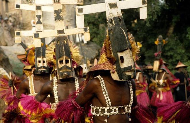 Hatta dnyann gne etrafnda dndn, ayn dnya etrafnda dndn, Satrn&#8217;n halkalarn, Jpiter&#8217;in uydularn ve Sirius&#8217;un aslnda tek bir yldz olmayp A, B ve C olarak l bir sistem oluturduunu bile biliyorlar.