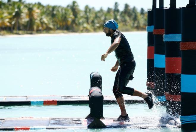 Yasin ise aday gsterilmesinin ardndan ''Survivor'a geldiimden beri 9-10 defa potaya girdim diyebilirim. 9-10 potadan da ayrlmadan ktm. Tekrar girdim. Benim iin potaya girmek ok bir ey anlam ifade etmiyor. Zaten 6 kii kaldk, illa girecektik bu potaya'' ifadelerini kulland. Yasin, ''nsanlar bu geen 5 ay iinde benim neler yaptm gayet iyi grdler. Burada hepimizin gerekten byk emekleri var'' diyerek szlerini srdrd. Aday gsterdii iin Sercan'a kzgn olmadn belirten Yasin, ''Sercan'a kzgn deilim. Kapmaktan korkan bir insan olmadm, olmam da. Hepimizin hakknda hayrls olsun. Gzel bir pota olacak.' dedi. Yeni fragmanda ise Bar, Sercan'n Yasin karar hakknda, "Bence korktu. Korkmasayd benim ismimi kartrd." ifadelerini kulland.