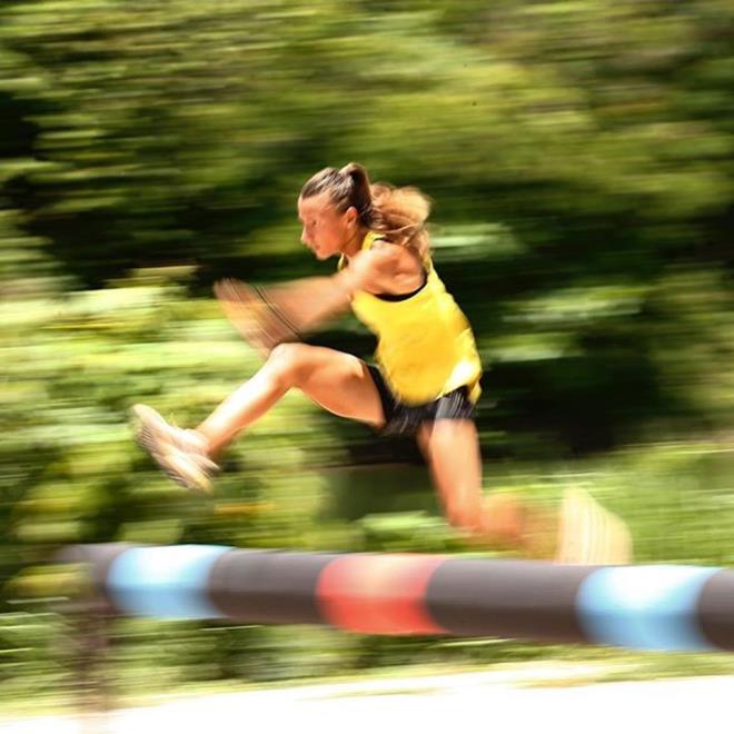 SURVVOR'DA YEN TAKIMLAR NASIL KURULDU?<br>    Survivor'da takm kaptanlarnn seilmesinin ardndan, yeni takmlar kuruldu. Son 6 kii kalan yarmaclardan 3' krmz, dier 3' ise mavi takma seildi. Krmz takmn kaptan olan Berkan, Bar ve Elif'i takmna seti. Mavi takm kaptanln kazanan Cemal Can ise, Sercan ve Yasin'i takmna ald.