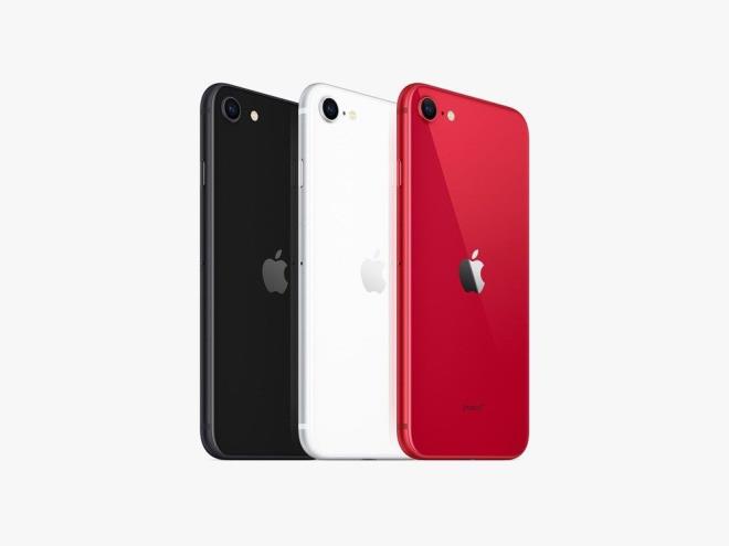 Getiimiz haftalarda grcye karlan  iPhone SE 2020 modelinin fiyatnda bir art yaplmad. Cihazn fiyat 5.299 TL olarak kalmaya devam ediyor.