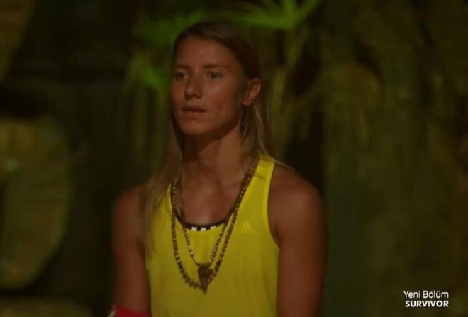 ELF: HAYATIMA DOKUNDUUNUZ N TEEKKRLER<br>  Elif, veda konumasnda duygusal ifadeler kulland. Acun Ilcal'ya teekkr ederek konumasna balayan Elif, 'Survivor' hayatmn yansmas olarak grdm her zaman. Hayatma dokunduunuz iin teekkr ederim. ok gzel bir servendi benim iin. nsan korkularyla ve inandklaryla yaar. Ben de korkularmla yzleip mcadele etmeye altm ve inandklarmn peinden kotum. Hak yemeden, kalp krmadan mcadele etmeye altm. Hikayeme ok gzel anlar yazdm. Ailemi ve eimi gururlandrdm dnyorum. yi ki bu insanlar tanmm buraya ilk gelen arkadamdan son arkadama kadar herkesi seviyorum." dedi.