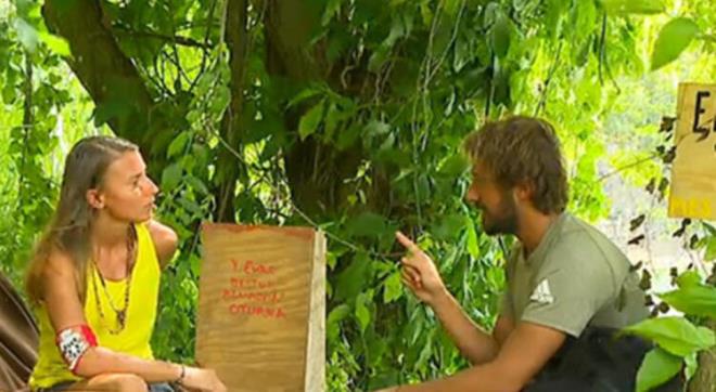 CEMAL CAN: ELFLE KONUTUK  <br>  Survivor'da Elif'in ismini veren Cemal Can, "Elif'le konutuk, keke daha ok ey paylaabilseydik, daha uzun zaman geirebilseydik de onun ismini sylemeseydim. Burada en son isteyeceim ey bir kadnn ismini sylemekti. Dardan bir Survivor izleyicisi olarak hep kadnlar destekledim hep kadnlarn ampiyon olmasn istedim. Duygusal tarafmla hareket etmeyi brakmak istemedim. Duygularmla hareket ettim ve yan tarafta  tane isim vard o  isimle ok ey paylamtm ve onlarn ismini veremezdim." dedi.