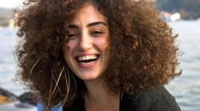 ''Ben bugne kadar her zaman sustum nk umurumda deildi fakat bugn bana demek ki babam tarafndan ne yaplm, ne denmi, nasl bir yanl yaplm ki benim artk canm yanm.''