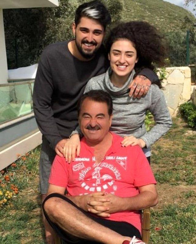 "Hayr, sular durulmad. nsanlar bana el verilmeden kp, konutum sanyor. ki sene nce yaplan bu yanla imdi canm skld, hayata geirdim sanyor ama insanlarn unlar bilmesini isterim; bunca zaman sustum, bunca zaman yaplan birok hakszla boyun edim, birok adaletsizlie, iime engel olunmasna sustum...''