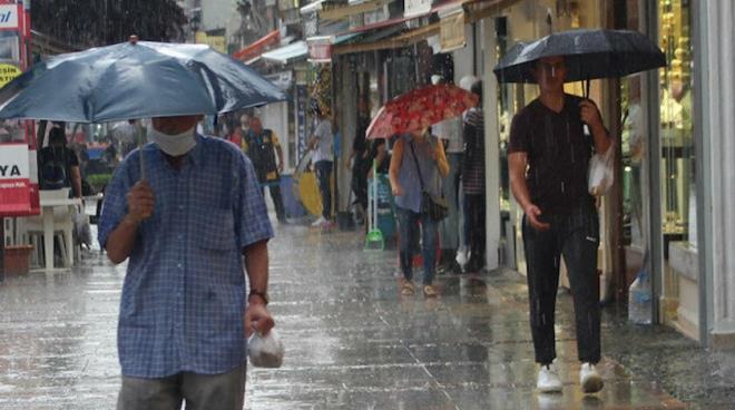 Yalarn yarn le saatlerinden sonra Kocaeli, Sakarya, Dzce, Zonguldak, Bartn ve Kastamonu'nun ky kesimleri ile Giresun?un dou, Trabzon'un bats ile Kars ve Ardahan evrelerinde yerel olarak kuvvetli, Rize ve Artvin evreleri ile Trabzon'un dou ilelerinde ok kuvvetli yer yer iddetli olmas bekleniyor.