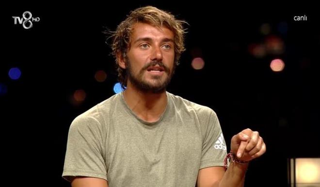 'DOMNK-STABUL, ZMR-STANBUL GBYD...'<br>  Acun Ilcal'nn zel jeti ile Trkiye'ye dnen yarmaclar 14 saat sren yolculuu anlattlar. Pilot ile nceden anlama yaptn syleyen Cemal Can 'Balarda korkum vard ama zmir-stanbul gibi geldi' dedi.