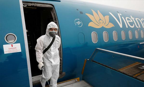 Ho Chi Minh ehrindeki Oxford niversitesi Klinik Aratrma Birimi'ni de yneten Thwaites, "Her gn koulara gidiyorum, vakalar biliyorum, lm olmadn gzlerimle grdm. Eer bildirilmemi bir vaka veya kontrolsz topluluk bulamas bunu ok rahat anlayablirdik. Ancak bu hi olmad? ifadelerini kulland.