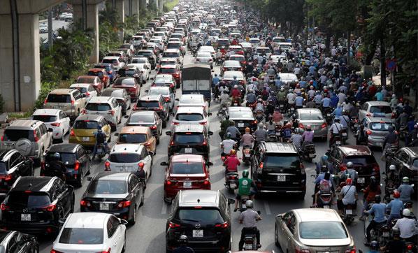 30 Mays tarihinde ise bu kez CNN International Vietnam'n baarsn manete tad. CNN, dier blge lkelerine gre ok daha az gelimi bir salk sistemine sahip, dk- orta gelirli Vietnam'n baarsnn daha da dikkat ekici olduuna vurgu yapt. Dnya Bankas'na gre, lkede her 10 bin kiiye sadece 8 doktor dyor.