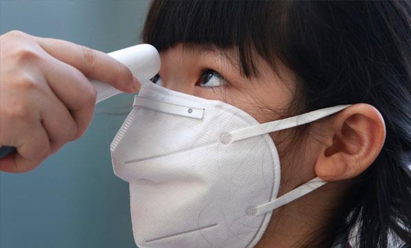 Vietnam'n resmi rakamlar gerek olamayacak kadar iyi grnebilir. Ancak, Vietnam hkmeti tarafndan Covid-19 hastalarn tedavi etmek iin belirlenen ana hastanelerden birinde alan bulac hastalk doktoru olan Guy Thwaites, saylarn gereklerle rttn aktard.