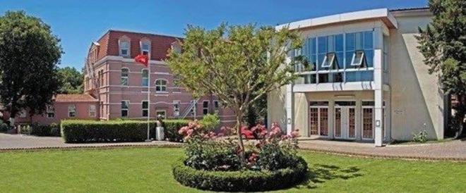 SKDAR AMERKAN LSES<br>  2020-2021 hazrlk snf kontenjan: 90 kz, 90 erkek<br>  2020-2021 Hazrlk snf taban puan: 470