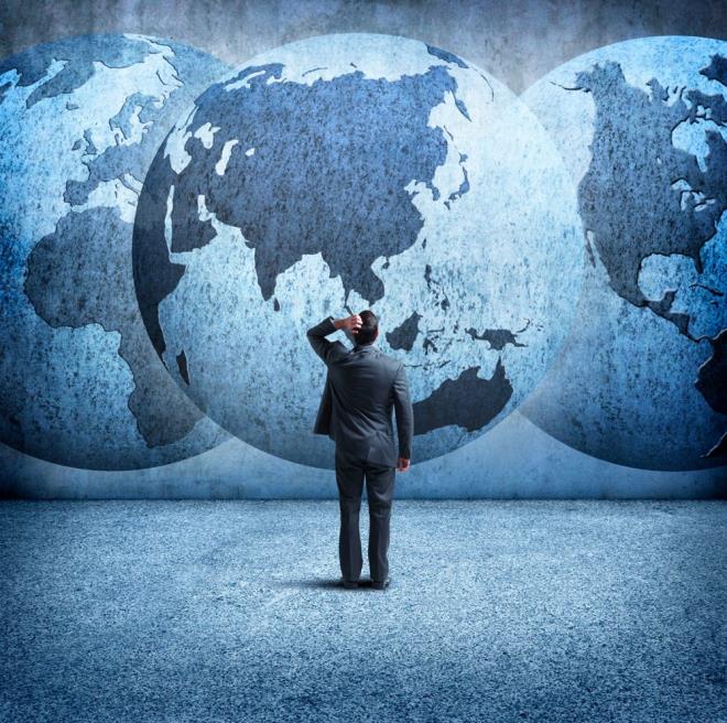 DNYA OK KUTUPLU BR HAL ALACAK  <br>  Bununla birlikte, 2100'n sonunda Brezilya'nn 8. Sradan 13. sraya, Rusya'nn da 10. sradan 14. sraya dmesi bekleniyor. lk 15 ekonomi iinde yer alan  talya ve spanya da  srasyla 25 ve 28. sraya gerileyecek., u anda 28. srada olan olan Nijerya ise en byk 10 ekonomik g arasnda olacak.  <br>  Hindistan, Nijerya, in ve ABDi'nin baskn gleri nedeniyle yzyln sonunda dnya ok kutuplu olacak, diyen Richard Horton, jeopolitik gte radikal kaymalar olacan vurgulad.