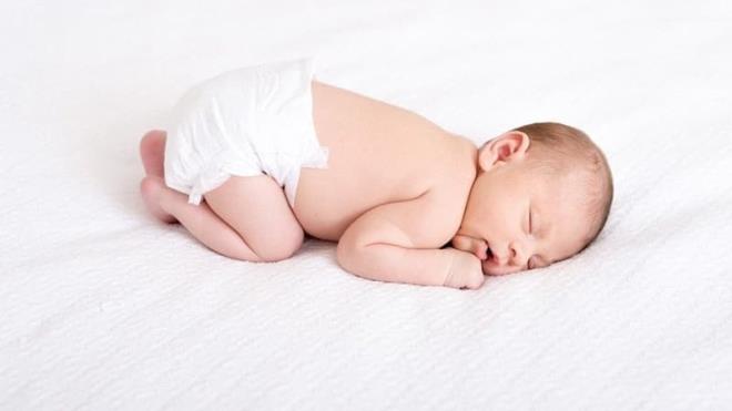 &#8220;Bazen emziren annelerin diyetlerinde olan bir yemee kar hassas olduklarnn gstergesi olan kolik, bazen de mamalarda bulunan st protein ieriine kar da hassasiyet kaynakl olabilmektedir.