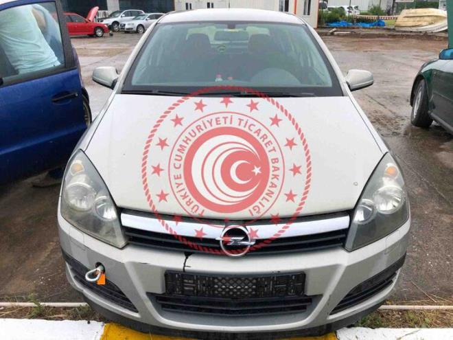 Opel Astra 2006 model 40000 lira