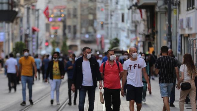 EN FAZLA YEN VAKANIN GRLD YERLER  <br>stanbul tek bana bin 699 yeni vaka ile yine ilk srada yer ald. Bin 601 yeni vaka ile Gneydou Anadolu Blgesi, stanbul`u takip etti.