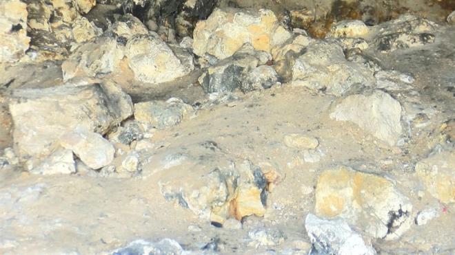 Madde bamllar, iki ienler buraya ekiyor arabasn burada iiyorlar. Gerekten burann kymeti bilinmiyor. Hakikaten kymeti bilinse buras ok gzel bir yer. Biz mustarip oluyoruz. Maalesef kymeti bilinmiyor. Yerlerde hep iki ieleri var. nlem alnsa daha iyi olmaz m? Maalesef biz bu alanlar deerlendirmeyi bilmiyoruz. Buras hepimizin. Bu tarih bizim kendimize ait. Biz sahip kmazsak bakas sahip kmaz. Tarihi eserlerimizin kymetini bilelim" ifadelerini kulland.