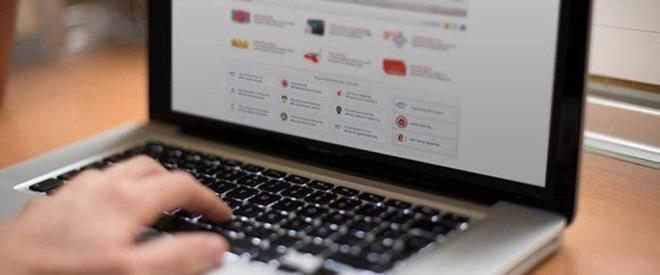 NASIL YAPILIR?<br>  Vekalet sorgulama ilemi telefondan e- devlete girilerek kolayca gerekletirilebilir. E-devlete girip vekalet ksmna tkladktan sonra ekranda birok yaz kacaktr. Daha nceden vekalet vermi olan kiilerin bulunduu ksmdan "vermi olduunuz vekaletnameler" ksmna girerek daha nce verdikleri tm vekaletnamelere ulaabilirler. E-devletin ynlendirmesi ile vekalet ilemleriyle ilgili tm detaylar grntlenebilir bir durumdadr.