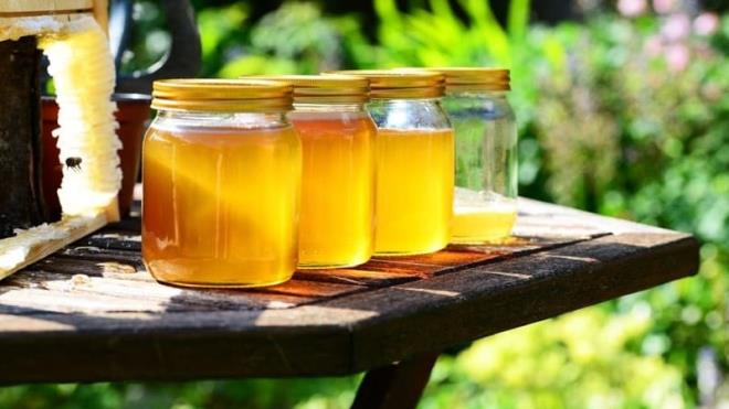 Son g�nlerde �ik�yetlerin artt���n� s�yleyen Giresun Ar� Yeti�tiricileri Birli�i Ba�kan� Kubilay Elevli, deli bal zehirlenmelerinin belirtilerini anlatt�.