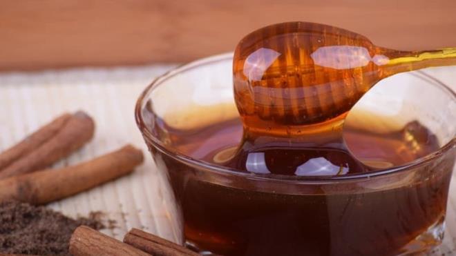 Deli bal�n alternatif t�pta mide a�r�lar�nda, �eker hastal���nda ve tansiyon hastas� tedavisinde kullan�ld���n� da belirten Elevli, deli bal hakk�nda �u bilgileri verdi: