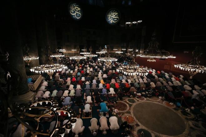 24 SAAT AIK KALACAK<br>  te yandan; Vali ali Yerlikaya, Cumhurbakan Erdoan'n talimatyla caminin 24 saat ak tutulacan aklamt.