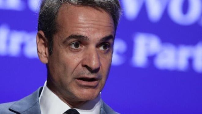 Yunanistan Babakan Miotakis dn klnan cuma namazyla birlikte ibadete alan Ayasofya-i Kebir Cami-i erifi ile ilgili TV'de kstah aklamalarda bulundu. Miotakis "Bugn stanbul'da gerekleen ey g deil, zayflk gstergesidir" ifadelerini kullanrken Trkiye'yi 'ba belas' olarak nitelendirerek skandal szler sarfetti.