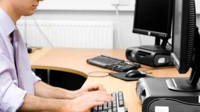 Rehberde "Bilgi sistemlerinde karlalan gvenlik risklerinin azaltlmas, etkisiz klnmas ve zellikle gizlilii, btnl veya eriilebilirlii bozulduunda milli gvenlii tehdit edebilecek veya kamu dzeninin bozulmasna yol aabilecek kritik trdeki verilerin gvenliinin salanmas amacyla, kamu kurumlar ve kritik altyap hizmeti veren iletmelerce uyulmas gereken Bilgi ve letiim Gvenlii tedbirlerini ieren Genelge, yasal dzenleme boyutunda lke apnda bilgi gvenlii seviyesini artrmaya ynelik nemli bir adm olmutur." ifadelerine yer verildi.