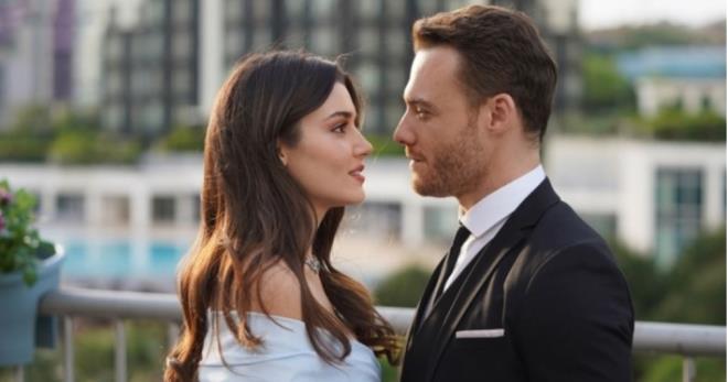 Baroln Hande Erel ve Kerem Brsin'in oynad Sen al Kapm dizisi bu hafta ekranlarda olmayacak... Hayranlarn merakla bekledii dizinin fragmann da yaynlanmamt.