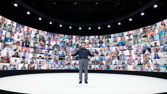 Note serisi renk seenekleriyle de ne kyor  <br>  Galaxy Note20 serisinin g ve retkenlik iin tasarlanm Galaxy Note20 Ultra ile alma ve oyun performanslarn en st dzeye karmak isteyenler iin Galaxy Note20 olmak zere iki versiyonu bulunuyor.  <br>  Samsung'un en yeni Note serisi, alma eklini dntrerek her yerde her zaman daha fazlasn yapma imkan salyor. Serideki yeni S Pen ve Samsung Notes zellikleri daha da gl bir deneyim sunuyor. Ayrca, uzun sredir Samsung'un i orta olan Microsoft ile daha da ileriye tanan i birlii, Galaxy Note20 serisinin ve Windows PC'nin sorunsuz bir ekilde birlikte almasn da salyor. Galaxy Note20 ve Galaxy Note20 Ultra, parmak izlerini ve lekeleri azaltan yeni puslu dokusu ile yumuak ntr tonlardaki yeni Mystic renk seeneklerine sahip. Galaxy Note20 Ultra, Note serisinde bir ilk olan canl ve parlak Dinamik AMOLED 2X ekrana ve 120Hz yenileme hzna sahip. Tm gn dayanan akll pil ve sper hzl arj zellikleri ile 30 dakikada yzde 50'den fazla arj elde etme imkan sunuyor.