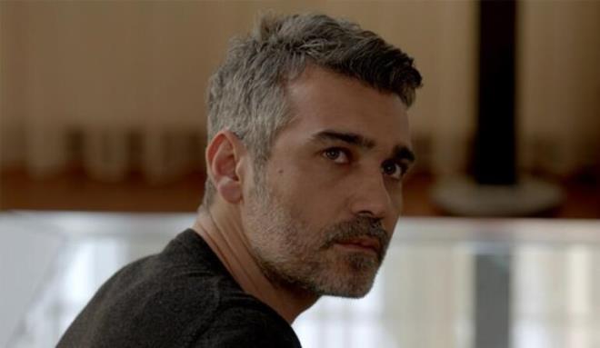 Hatrlanaca zere BBC projesi olan Doktor Foster dram-gerilim trnde bir proje&#8230; Cansu Dere de dizinin ilk aklanan barol ismiydi. Yeni sezonda Kanal D ekrannda, Cansu Dere ile Caner Cindoruk iddial dizinin barolnde yer alacak.