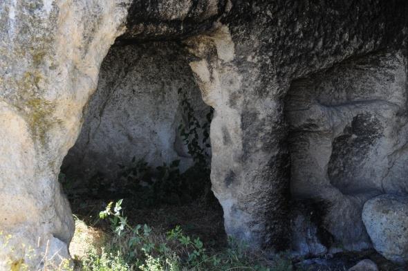 "Turizme kazandrlmasn istiyoruz" Konuyla ilgili konuan mahalle sakinlerinden Mehmet Yaar ztrk, maaralarn turizme kazandrlmasn istediklerini syledi.