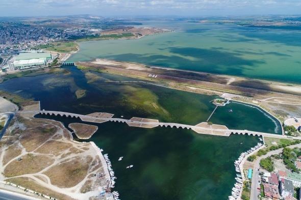 SK verilerine gre Bykekmece Gl'nn su seviyesi yzde 30 seviyesine dt.