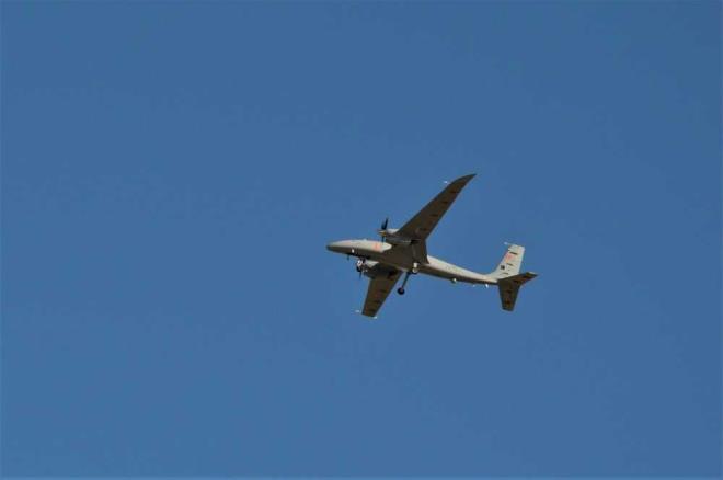  farkl motor opsiyonuyla grev yapabilecek  <br>  Bayraktar AKINCI THA, 2x220 HP, 2x450 HP ve 2x750 HP gce sahip  farkl motor opsiyonuyla grev yapabilecek. Taarruzi HA sistemi, tad elektronik destek podu, uydu haberleme sistemleri, hava-hava radarlar, engel tespit radar, sentetik aklkl radar gibi ok daha gelimi faydal yklerle grev yapacak.