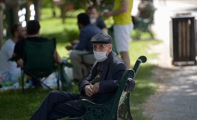 KIRIKKALE    Krkkale Valilii, korona virs (Covid-19) ile mcadele tedbirleri kapsamnda 65 ya ve zeri insanlarn sokaa kmalar 10:00 ile 18:00 saatleri arasnda snrlandrldn bildirdi.