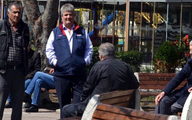 SVAS    Sivas Valilii 65 ya st vatandalara sokaa kma kstlama getirildiini duyurdu.  Sivas'ta 65 ya st vatandalarn 10.00 ile 17.00 saatleri arasnda ise sokaa kabilecekleri belirtildi.