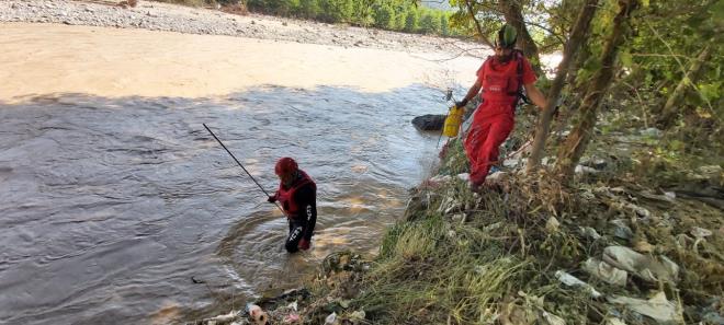 Cesedin ilk belirlemelere gre kayplardan brahim Gdk'e ait olduu belirlenirken, cenazesi otopsi iin Espiye Devlet Hastanesi morguna kaldrld.