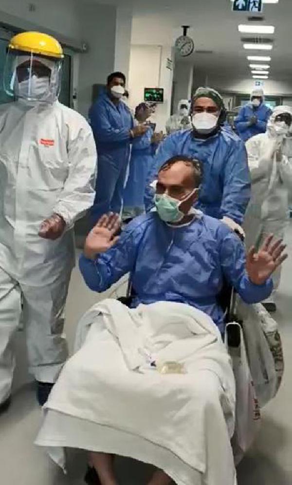 Bu hastalk sadece kiiye bulamyor, eve gittiklerinde ailelerine de bulayor. Hep birlikte tedbir almak zorundayz. Hkmetimiz bu konuda ok hassas. Vatanda da ayn hassasiyette olmal. Genler hi kendilerine bulamayacak gibi davranyor. Ben ok titiz, ok fazla dikkat etmeme, korunmama ramen yakalandm."