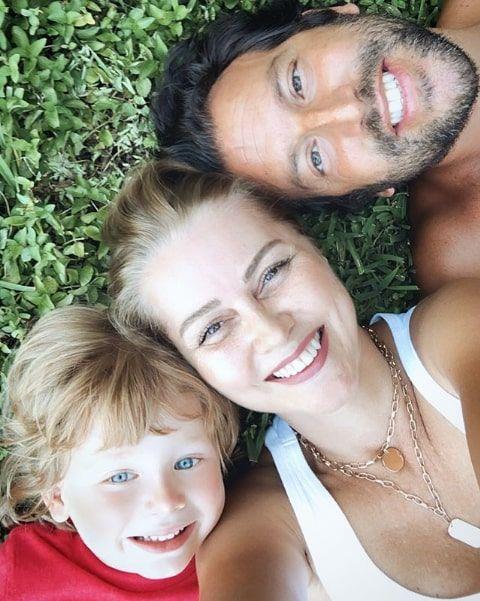 ABD'ye geri dnmeyeceiz: ''Mesela ABD&#8217;de pandemi hastaneleri kurulmad. Burada devletimizin yapm olduu pandemi hastaneleri var. Her ne kadar younluun arttn duysak da buras bizim lkemiz, salk ok daha iyi. Olum Aslan ve eim Selim ile bu sreci Trkiye&#8217;de geirmeyi evin annesi olarak uygun grdm lkemize geri dndk. ok uzun bir sre Trkiye&#8217;de kalmay dnyoruz. artlar uygun olursa ABD&#8217;ye geri dnmeyeceiz.''