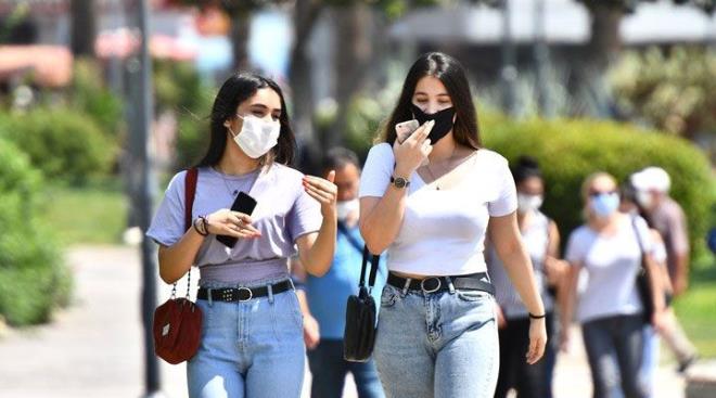 Virsn etkisinin azald ynnde yanl alg olduuna dikkat eken Prof. Dr. Ceyhan, "Biz Trkiye'de byle grmyoruz. Olduka yksek oranda ar hastamz var. Bu lm oranlarnn azalmasnn tek nedeni var; artk herkes daha hazrlkl." dedi.