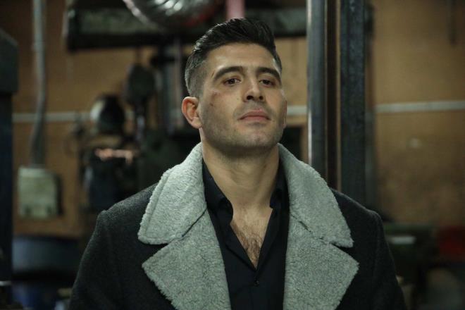 Cihangir Ceyhan, imdilerde Show TV ekranlarnda yaynlanmakta olan ukur dizisinde Azer karakterine hayat vermektedir.