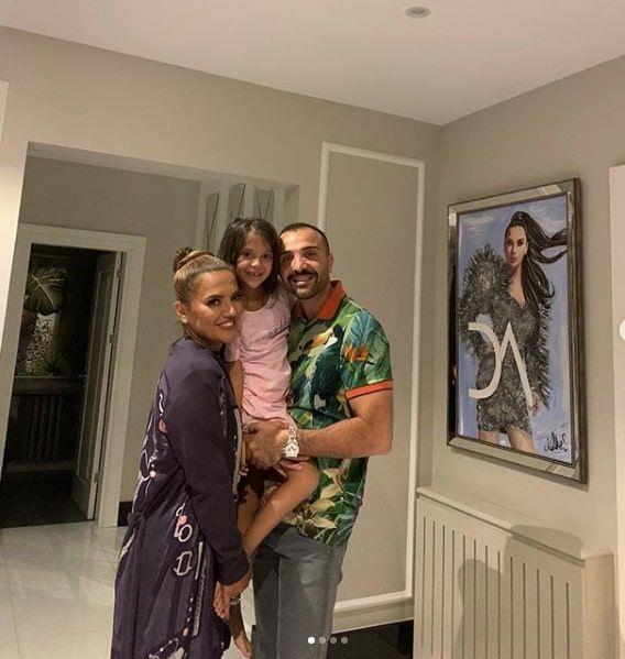 Sigortal, maal retmen tutan Demet Akaln, getiimiz gnlerde ise Athena grubunun solisti Gkhan zouz'un kz Aye'yi pandemi nedeniyle okula gndermek istemedii hatrlatlmas zerine unlar sylemiti: