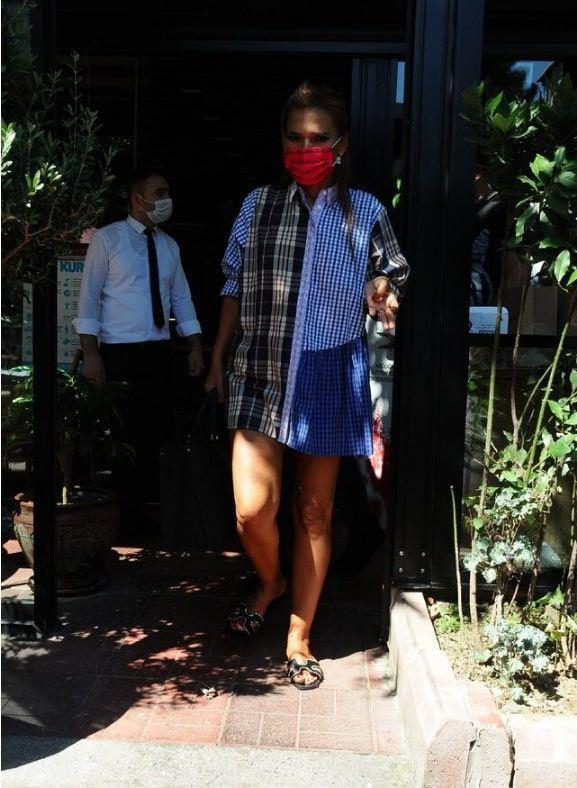 arkc Hira'nn okulu ile ilgili olarak unlar syledi:<br>    ''imdilik online eitim var mecburen biz sitede oturanlar toplanp retmen tutacaktk ama herkes tand ben de kendim sigortal, maal hoca tutmak zorunda kaldm. ikayeti deilim uanda ama ilerleyen dakikalarda bilmiyorum ne olacak?''