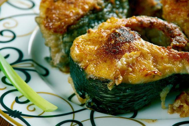 KIZARTMA YERNE BUULAMA, IZGARA TERCH EDLMEL  Baln kzartlmasnn kanserojen maddelerin oluumuna ve besin deerinde azalmaya neden olduunu da ifade eden Fadlolu, "Mmkn olduunca zgara, buulama ve halama yntemleri tercih edilmeli. i ya da az pimi deniz rnleri mikrobiyal adan risk tadklarndan tercih edilmemeli. Hamilelik ve emzirme dneminde ise bebein normal geliimi ve annenin sal asndan haftada en az 3-4 kez tketilmesi gerekir" dedi.