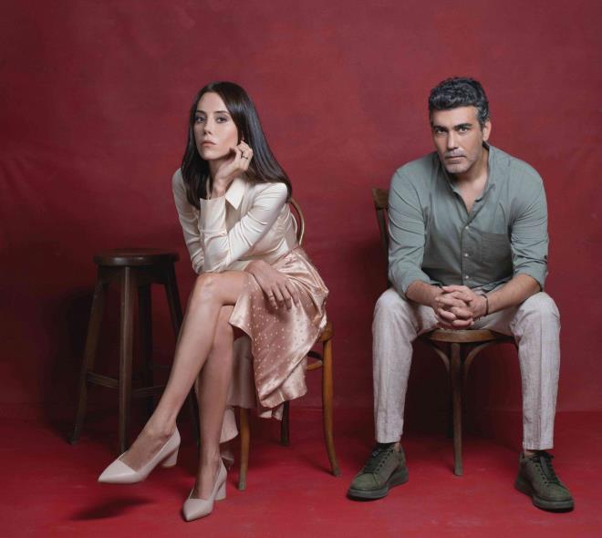 Cansu Dere'nin dizideki rol arkada Caner Cindoruklu olacak. Dizinin dier oyuncu kadrosunun ilerleyen gnlerde aklanmas bekleniyor.