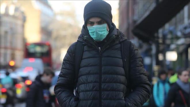 7. AYAK PARMAKLARINDA BEZELER<br>  Covid-19 hastalarn tedavi eden salk grevlileri, insanlarn ayaklarnda kabarcklar ve mor lezyonlar gelitirdii allmadk vakalar grdklerini srekli olarak bildirdi. Aratrmaclar, sz konusu durumun daha ok ocuklarda ortaya ktn aktard.