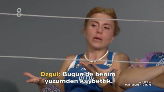 Yarma esnasnda uzun sre sadece salata yapmakla uraan zgl'n tabann baarsz olmas ise zgl' ykt.