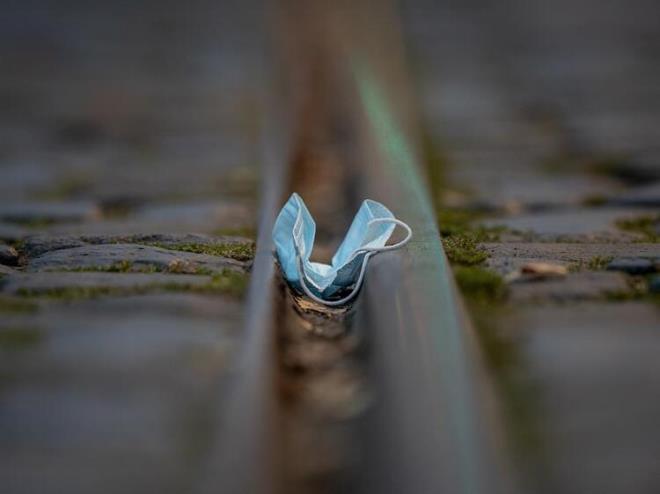 MASKELER AI ETKS YARATABLR!<br>  ABD'li bilim insanlarndan ilgin bir aklama geldi: Maskeler koronavirs salgnnda kaba bir a etkisi yapabilir!ABD&#8217;li bilim insanlar maskelerin yaygn kullanmyla yeni tip koronavirse(Covid-19) kar baklnn salanabileceini ne srd.Yz maskeleri dnya tarihinde daha nce de byk salgnlar dneminde kullanlm, veba, spanyol gribi, ku gribi gibi kresel etki yapan hastalklarn hzn kesmekte fayda salamt. Bugn de salgn iin en byk silahmz maskeler olmaya devam ediyor.