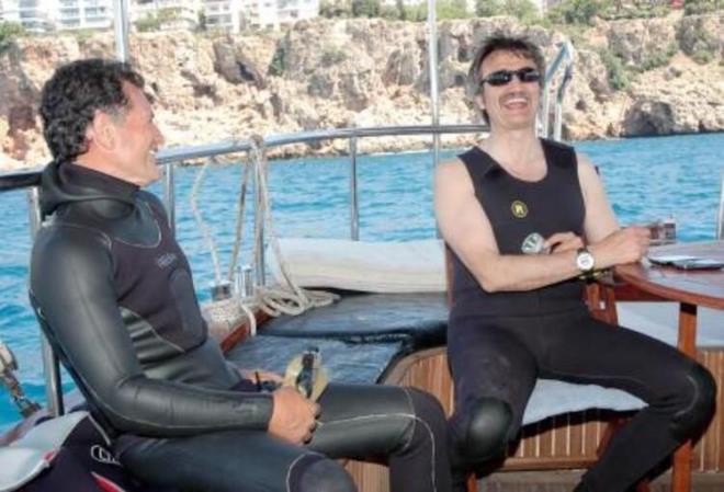 Tzmen programnda Fethiye&#8217;de yama parat yapacak, Erzurum&#8217;da cirit oynayacak, Kars&#8217;ta buz zerinde balk avlayacak, oruh Nehrinde rafting yapacak.