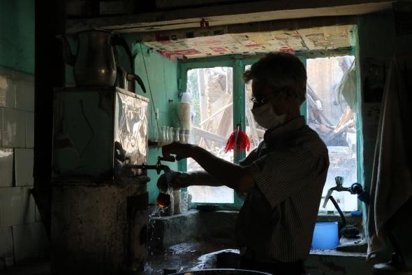 Lbbey'den g eden ancak kyde evi bulunan baz kiilerin de korona virs nedeniyle hafta sonlar kye geldiini syleyen Gler, kendisinin de hafta sonlar ailesiyle birlikte ky evinde yaadn ifade etti. Mehmet Gler, &#8220;Bu ky, Lidyallar zamanna dayanyor. nsanlar ok uzun sre burada yaam.